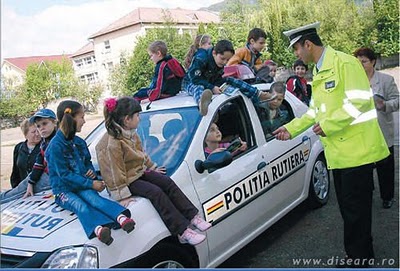 Funny picture: Police in action?