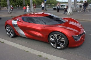 Renault – DeZir Concept Car Review