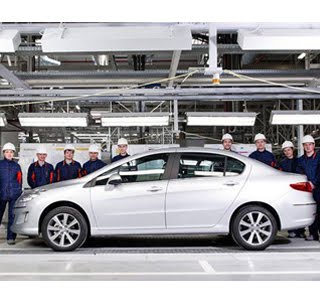 Peugeot 408: The first cars roll-off the Kaluga assembly line