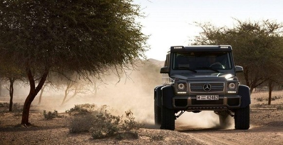 2013-mercedes-benz-g63-amg-6×6-1