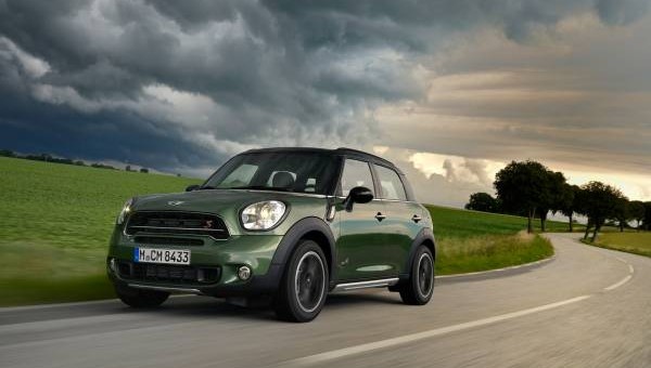 MINI Countryman performs well on US crash test, too