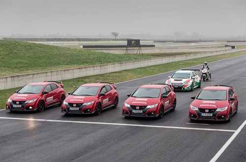 New 360 degrees film featuring Honda MotoGP Motorcycle vs Civic Type R vs Castrol Honda Touring Car