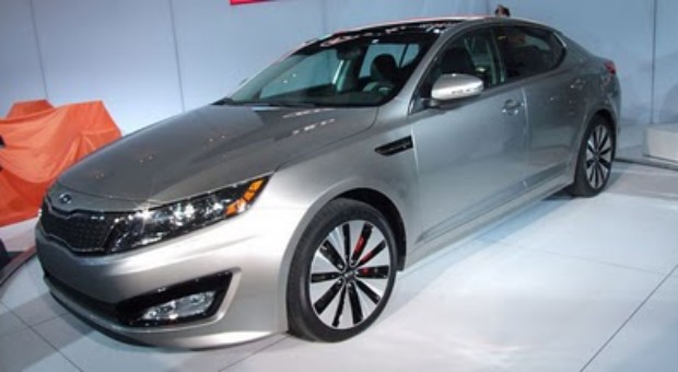 2011 New Kia Optima Sedan 2.4L, 2.0 Turbo and Hybrid Powertrains