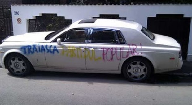 Rolls Royce printed with colored ink!