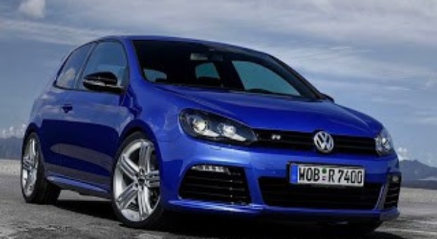 2011 VW Golf R is coming to America!