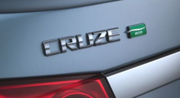 Chevrolet Cruze Improves Fuel Economy for 2012