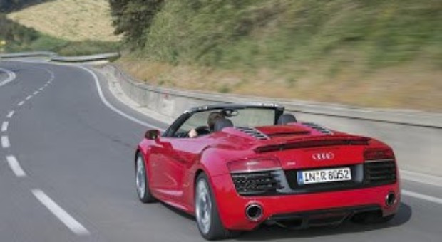 2013 Audi R8, Audi R8 V8 Coupé