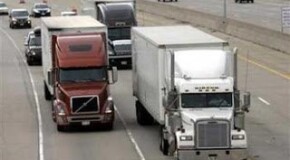 When to Consult a Truck Accident Lawyer After an Injury