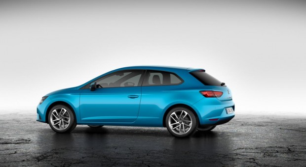 Seat officially unveils the 2013 Leon Sports Coupe
