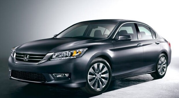 Comparing the Toyota Camry and Honda Accord: A Duel of Midsize Sedans