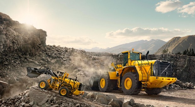 Lego, Volvo CE collaborate for a Technic set that builds both a L350F loader and an A25F hauler