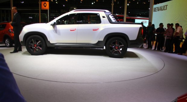 Presentation of the Duster Oroch show car in Sao Paulo