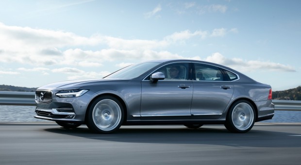 2017 Volvo S90