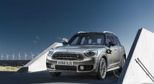 Agile, versatile, electrifying: The MINI Cooper S E Countryman ALL4