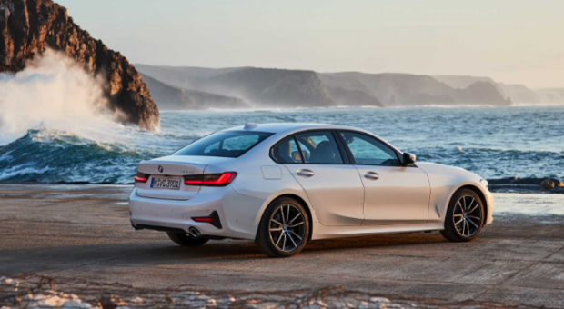 A Technical Showdown: BMW 3 Series vs. Mercedes-Benz C-Class